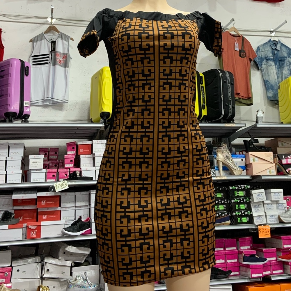 Short Sleeve Off Shoulder Bodycon
Coffee Dress #🤎 - Picture 2 of 8